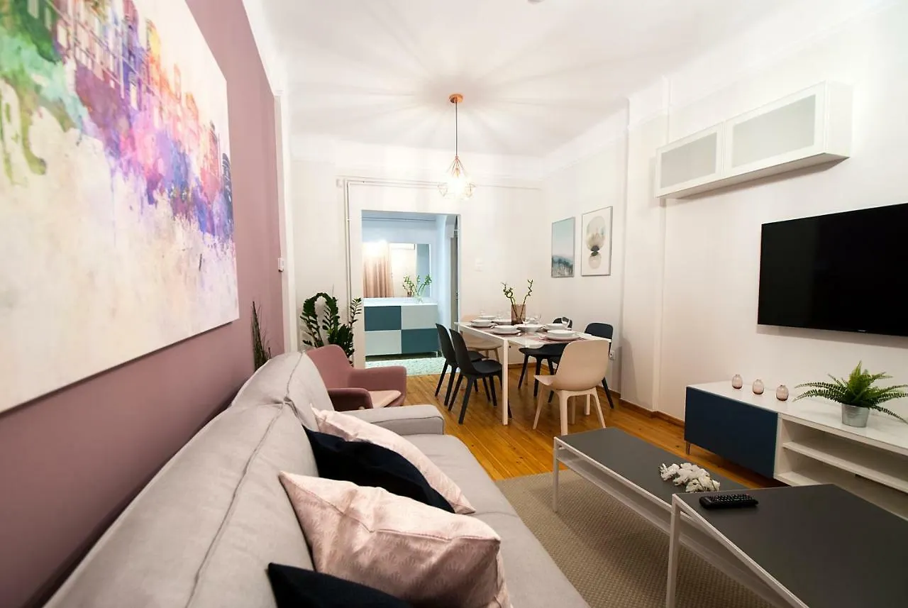 Large, Sunny, Modern Apartment Fully Renovated, Next To Agia Sofia Θεσσαλονίκη 0*,  Ελλάδα