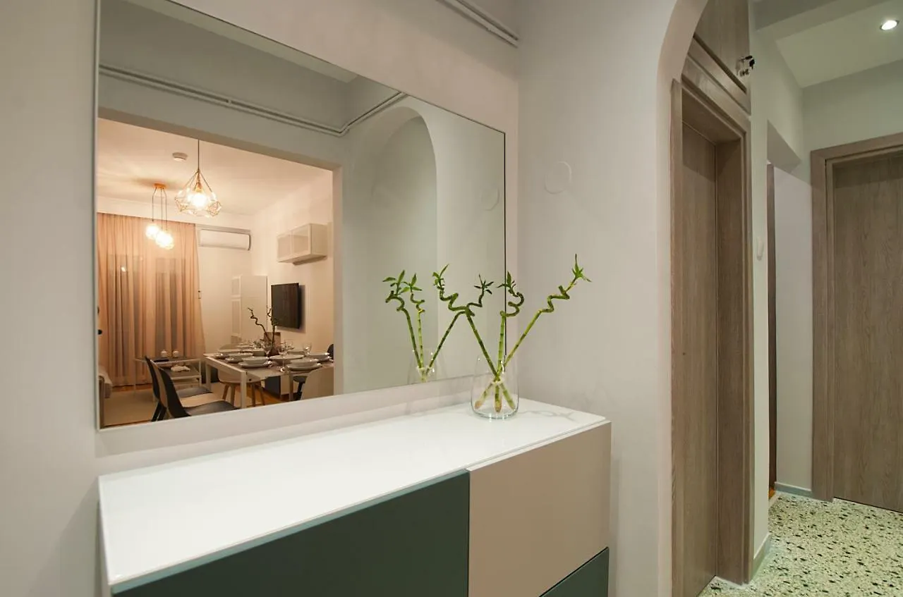 Large, Sunny, Modern Apartment Fully Renovated, Next To Agia Sofia Θεσσαλονίκη